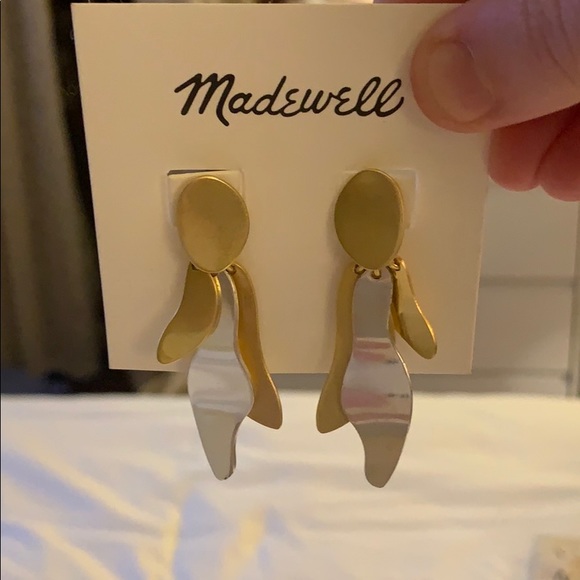 Madewell earrings - Picture 4 of 8